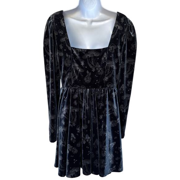 Disturbia Velour Puff Sleeve Dark Fairy Goth Mini Dress w Mushrooms Cut-Out sz 8 - Picture 9 of 12